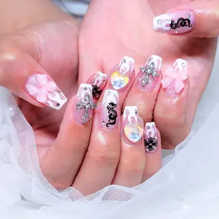 ネイル 🌺 NANAMI 🌺のネイルデザイン