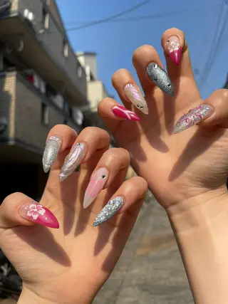 ネイル 安永 彩香のネイルデザイン