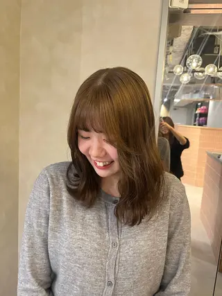 カラー asuka/ 大阪梅田のヘアスタイル