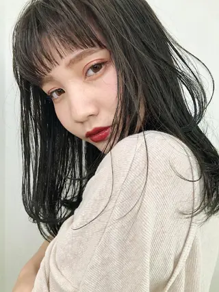 ミディアム カラー ヘアアレンジ 透明感/レイヤー 🇰🇷tomonaのヘアスタイル