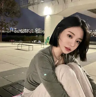 ショート えり 堀江/ボブ /艶髪/レイヤーのヘアスタイル