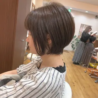 ショート 横浜ブリーチムラ直し ハイトーン/ブリーチのヘアスタイル