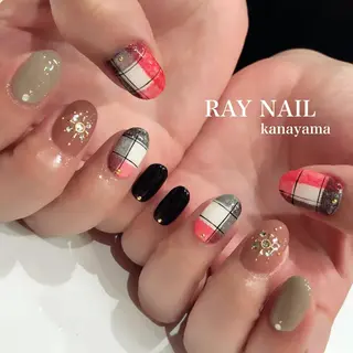 ネイル Arowa 伊田のネイルデザイン