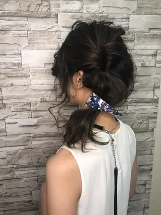 ミディアム 大嶋 伸吾のヘアスタイル