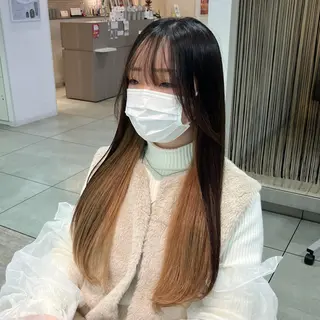 ロング カラー レイヤー/ブリ ーチ/ 岡本美優のヘアスタイル