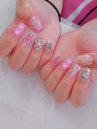 ネイル ネイルサロンエクラ 🫧Shizukaのネイルデザイン