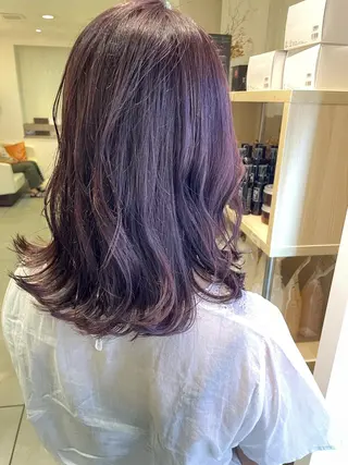 ミディアム カラー 松佐 ゆかりのヘアスタイル