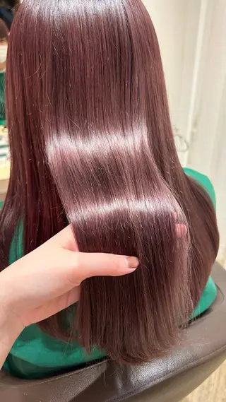 ロング カラー FRAME+なんば駅前店所属・砂野 真璃奈のヘアスタイル