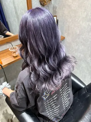 ロング カラー ヒナ子🦋 ブリーチカラーのヘアスタイル