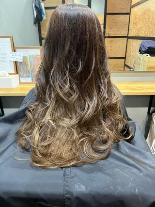ミディアム カラー パーマ ヘアアレンジ メンズ キッズ ネイル マツエク・マツパ アイブロウ times salon名駅所属・久木原 ゆりのヘアスタイル