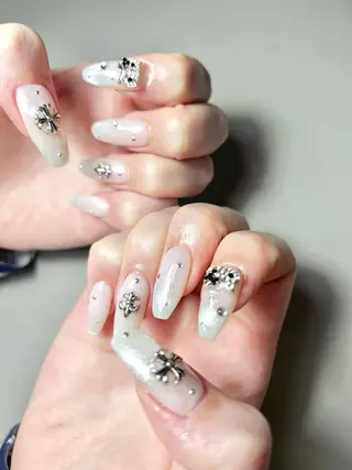 ネイル À  LANA所属・NEWオープン À LANAのネイルデザイン