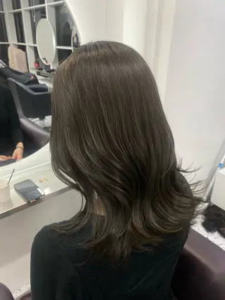 ミディアム カラー Steelo 渋谷所属・✴︎赤み除去カラー daichi✴︎のヘアスタイル
