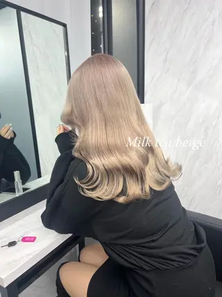 ロング カラー シールエクステ特化 ハイトーン、NANAのヘアスタイル