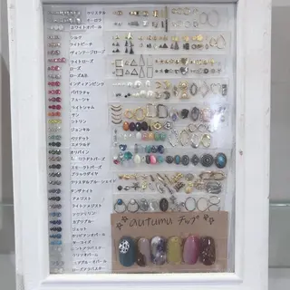 ネイル classic 新横浜所属・山田 暉のネイルデザイン