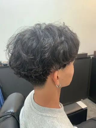 パーマ メンズ mod's hair men所属・モッズヘアメン 我喜屋秀人のヘアスタイル