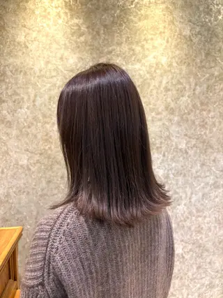 ミディアム カラー アベ ミスズのヘアスタイル