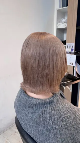 ショート カラー ブリーチ/髪質改善/ ハイトーン/暖色のヘアスタイル