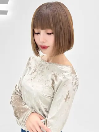 ショート カラー ヘアアレンジ 縮毛矯正ボブ🤍 韓国ヘア/ひかりのヘアスタイル