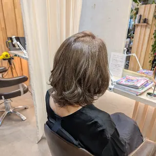 ミディアム カラー koto💭 コトのヘアスタイル