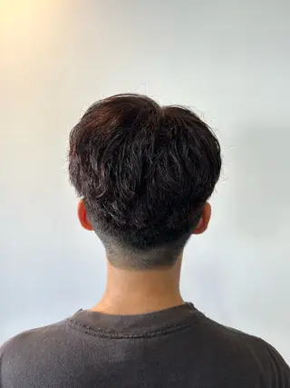 ショート カラー 相澤 拳のヘアスタイル