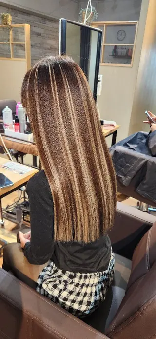 ロング WAVE所属・エクステ/ハイトーン 伊藤のヘアスタイル