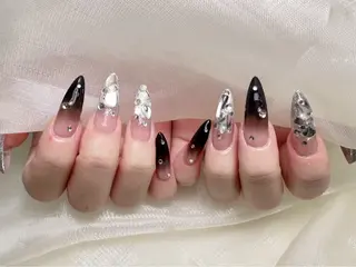 ネイル lucky nail 歌舞伎町のネイルデザイン