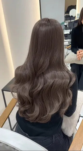 ロング 🩶レイヤー/艶髪/ 顔周り/韓国風/輝士のヘアスタイル