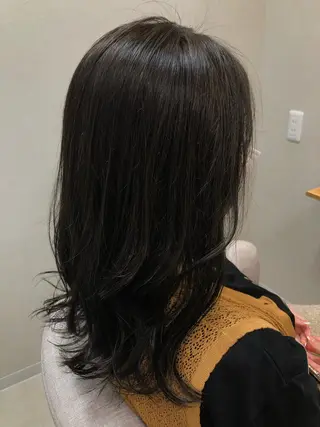 ミディアム ショート/白髪ぼかし 君和田若菜のヘアスタイル