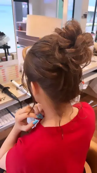 ミディアム ヘアアレンジ 後田 玲奈のヘアスタイル