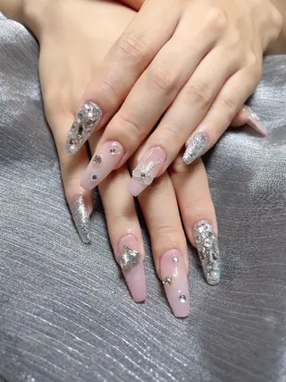 ネイル ENsalon AKIRAのネイルデザイン