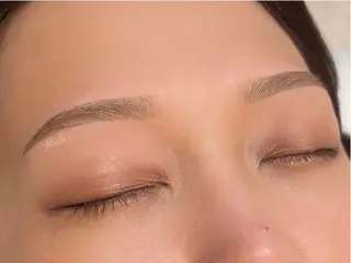 アイブロウ アイブロウサロンRidive調布所属・Ridive 調布店 / Ayanaの眉毛・アイブロウイメージ