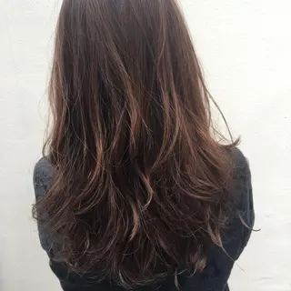 ロング パーマ THE DAY所属・AKI HASHIMOTOのヘアスタイル