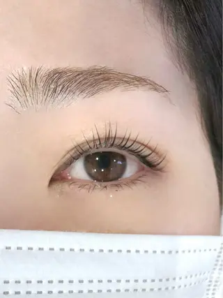 マツエク・マツパ 八木 菜美のヘアスタイル