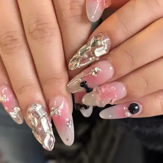 セミロング 小川 柚香のネイルデザイン