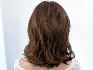 ミディアム Endearing 銀座/レイヤーカットのヘアスタイル