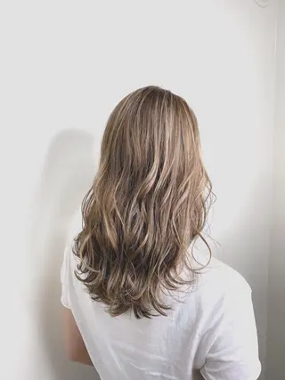 ロング カラー 井手 伸哉のヘアスタイル