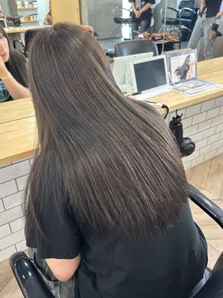 ロング Angelica 内海 遥奈のヘアスタイル