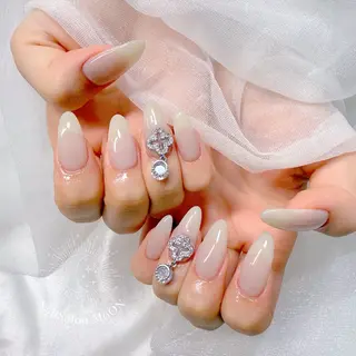 ネイル MoON...❤︎ MeGuのネイルデザイン