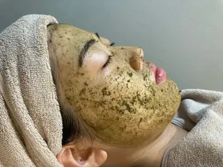 和漢よもぎ蒸しとフェイシャルのお店　maison de beaute所属・よもぎ蒸し/ 大人ニキビ　mamiのエステ・リラクイメージ