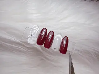 ネイル 桃山 莉緒のネイルデザイン