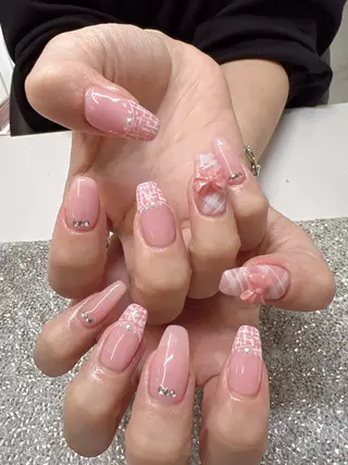 ネイル Guarendo錦糸町店所属・ガレンドウ 白澤 愛子のネイルデザイン