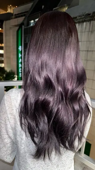 ロング ZYNX所属・MAHIRO/複雑 履歴/ハイトーンのヘアスタイル