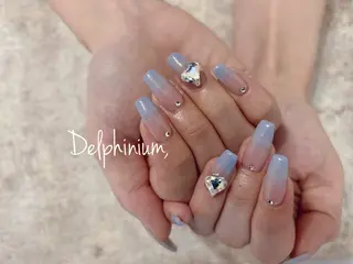 ネイル 岡本 友恵のネイルデザイン