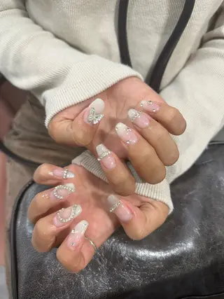 ネイル LAVISH nanamiのネイルデザイン