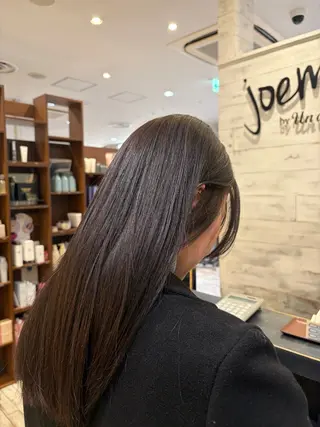 ロング カラー 平居 舞白のヘアスタイル