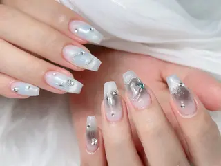 ネイル 🎀M nails✨ ビューティーのネイルデザイン