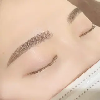 アイブロウ 中尾 七海のマツエク・マツパデザイン