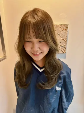 セミロング カラー コイデ リュウセイのヘアスタイル