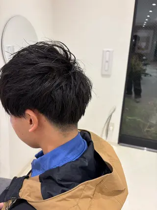 ショート イシカワ ユウタのヘアスタイル