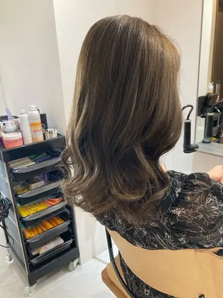 ミディアム ✨色持ちの良い艶 カラー✨蟹江真世のヘアスタイル
